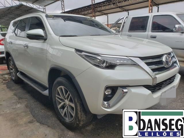 ​TOYOTA SW4 SRX 2.8 D-4D TURBO Ano 2019