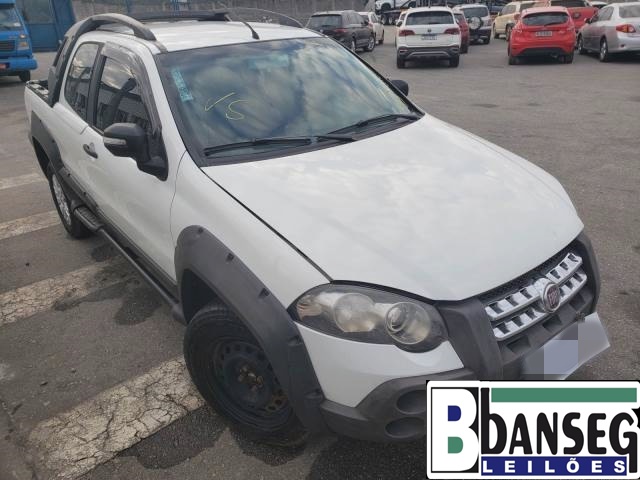 ​ FIAT STRADA CD ADVENTURE 1.8 16V E.TORQ ANO 2012