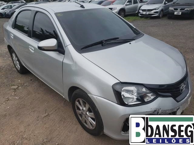 ​TOYOTA ETIOS SEDA X PLUS 1.5 16V DUAL VVT-I 2020