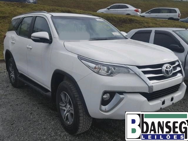 ​TOYOTA HILUX SW4 SR 2.7 16V VVT-I 2017