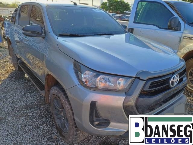 ​TOYOTA HILUX CD SR 2.8 D-4D TURBO ANO 2022