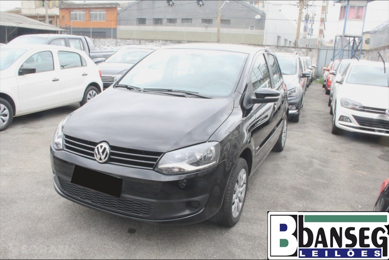 ​Volkswagen FOX 1.6 MI 8V  ANO 2013