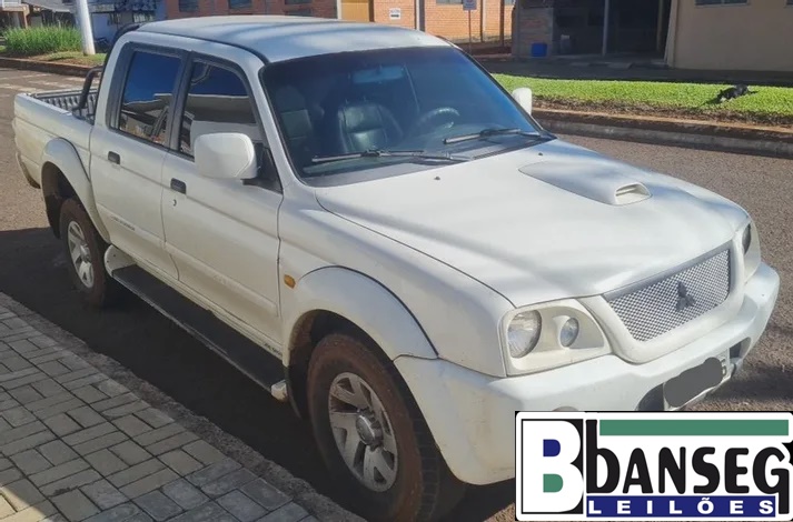 ​MITSUBISHI L200 SPORT 4X4 HPE 2.5 ANO 2004/2005 