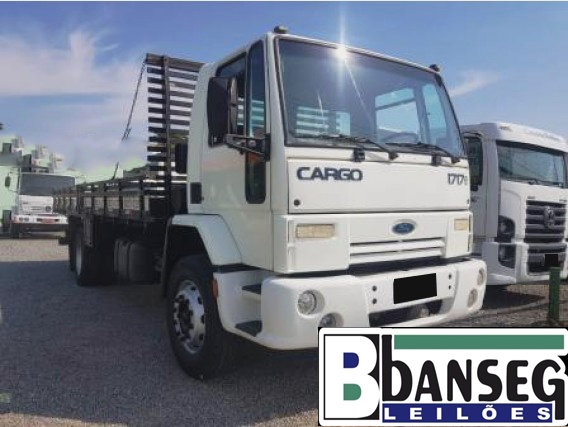 ​Ford Cargo 2428 Ano 2010