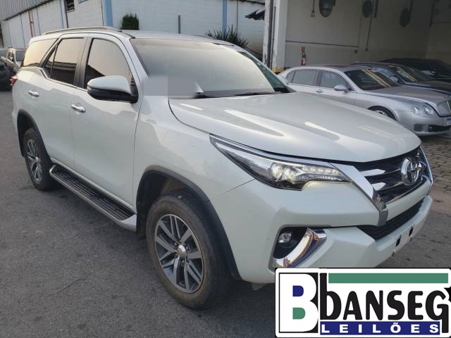 ​TOYOTA SW4 2.8 D-4D TURBO 2019