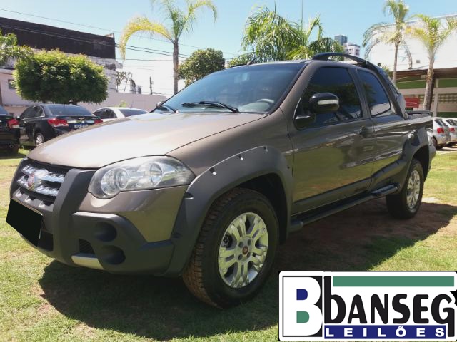 ​FIAT STRADA ADVENTURE 1.8 ANO 2010/2011