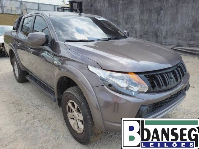 ​MITSUBISHI L200 TRITON SPORT GLS 2.4 16V MIVEC TURBO ANO 2019